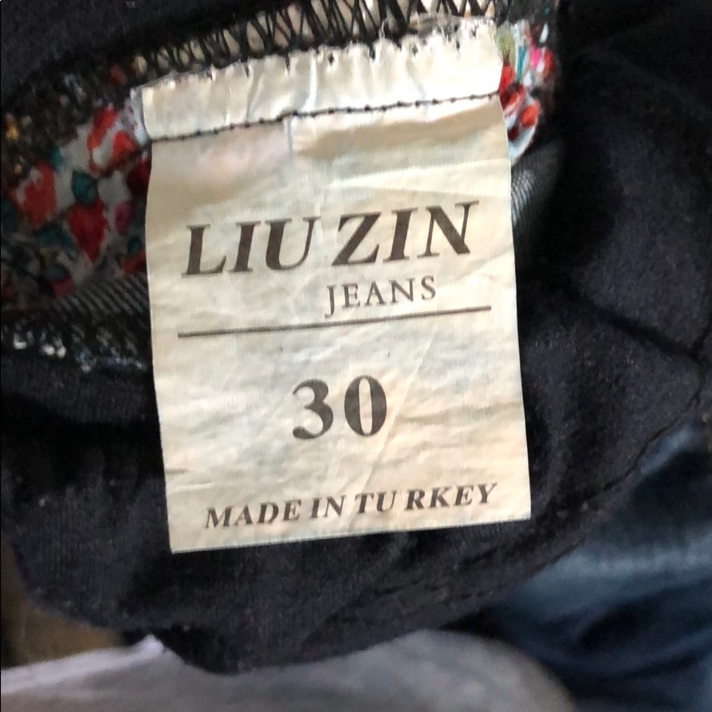 Jeans - Picture 5 of 5